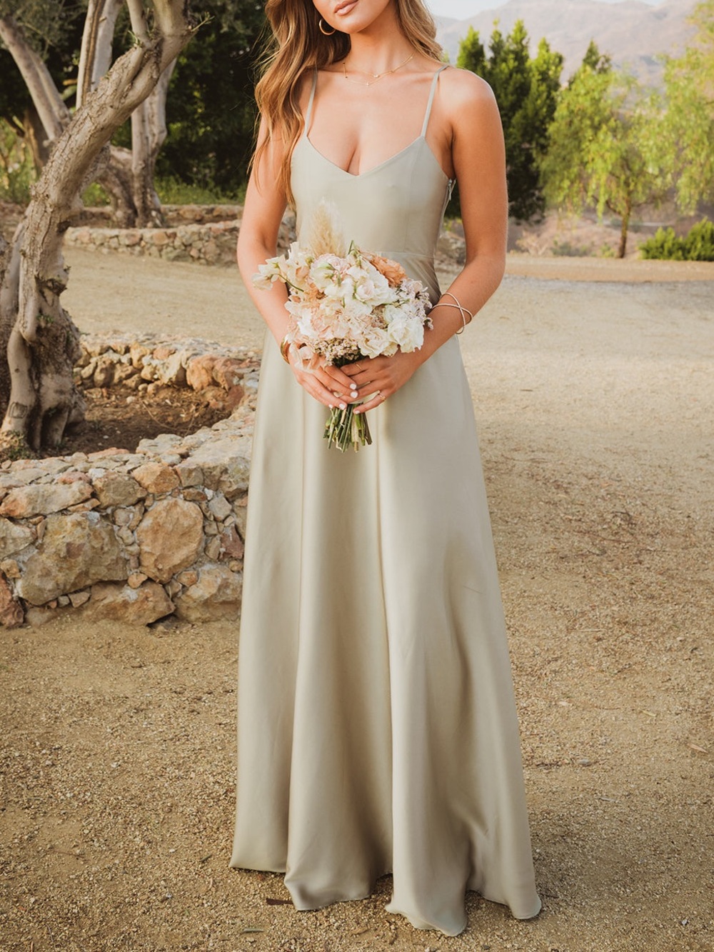 Show Me Your Mumu Faith Maxi Dress Womens Small Green Satin V Neck Wedding - Picture 1 of 16
